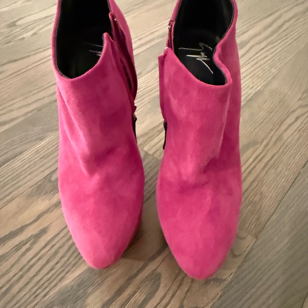 Giuseppe Zanotti Fuchsia Suede Ankle Booties